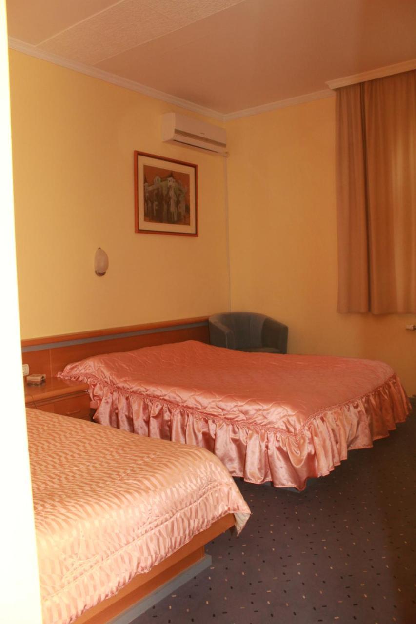 Hotel Prezident Палич Экстерьер фото