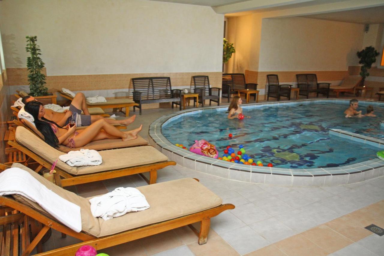 Hotel Prezident Палич Экстерьер фото