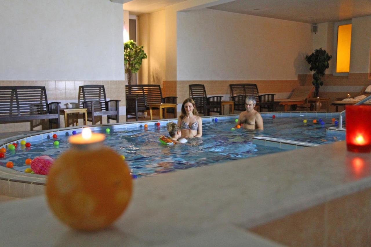 Hotel Prezident Палич Экстерьер фото